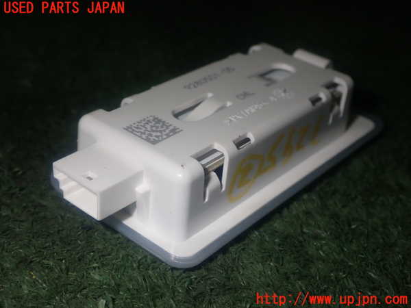 1UPJ-9232956412]BMW 220i カブリオレ F23(1J20)ルームランプ2 中古_3