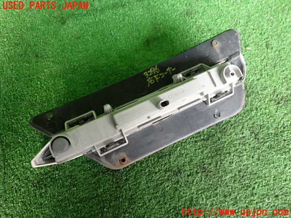 2UPJ-9232961150]ベンツ C200 ステーションワゴン(204248)(204)右コーナーランプ 中古_2