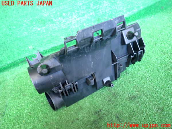 2UPJ-9232962560]ベンツ C200 ステーションワゴン(204248)(204)エアクリーナーボックス 中古_4