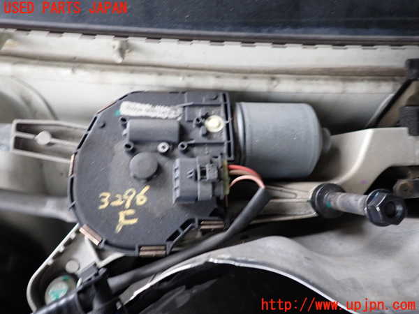 2UPJ-9232966770]ベンツ C200 ステーションワゴン(204248)(204)フロントワイパーモーター 中古_2