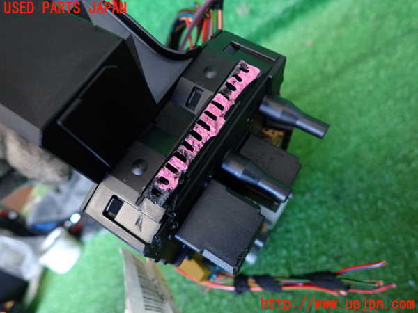 2UPJ-9232966742]ベンツ C200 ステーションワゴン(204248)(204)ヒューズボックス2 中古_4