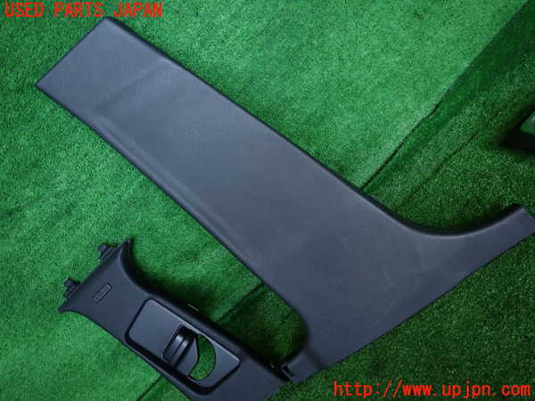 2UPJ-9232967670]ベンツ C200 ステーションワゴン(204248)(204)左センターピラートリム 中古_3