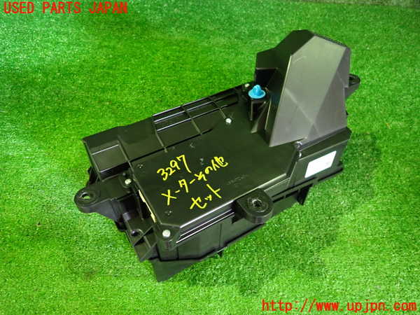 2UPJ-9232976239]レクサス・UX250h(MZAH10)メーター・その他 中古_2