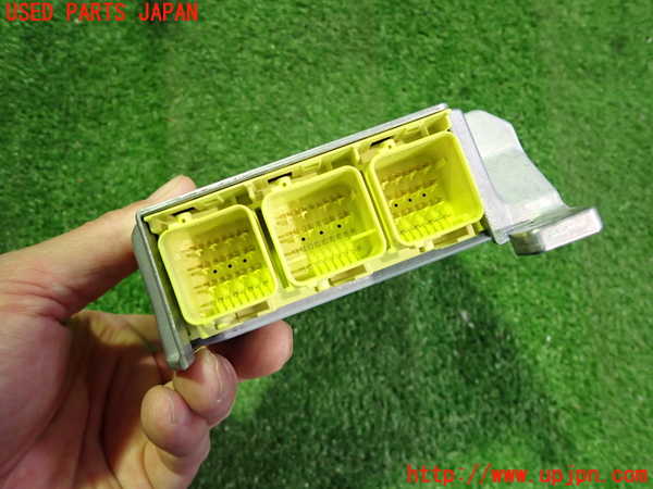 2UPJ-9232976145]レクサス・UX250h(MZAH10)エアバッグコンピューター 中古_2
