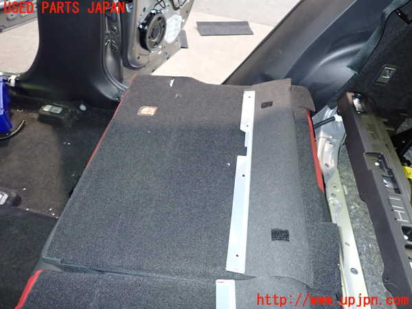2UPJ-9232977385]レクサス・UX250h(MZAH10)リアシート 中古_5