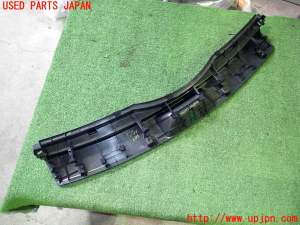 2UPJ-9232977740]レクサス・UX250h(MZAH10)スカッフプレート 中古_2