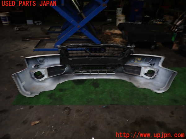 2UPJ-9232981010]アウディ・A5 カブリオレ(8FCALF)フロントバンパー 中古_3