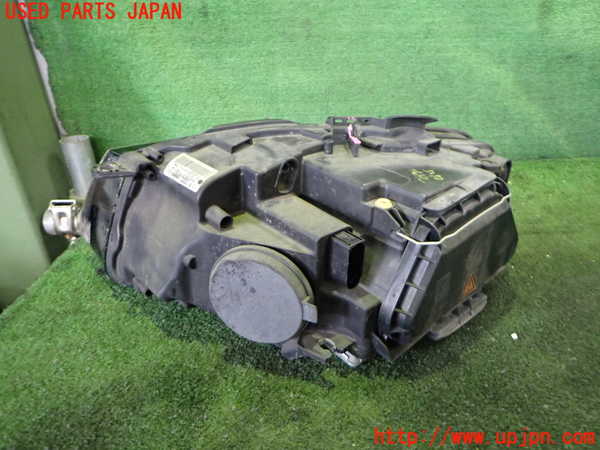 2UPJ-9232981130]アウディ・A5 カブリオレ(8FCALF)右ヘッドライト HID 中古_2