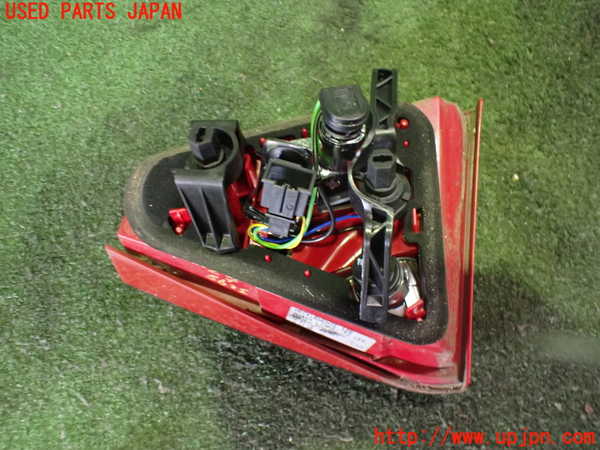 2UPJ-9232981552]アウディ・A5 カブリオレ(8FCALF)左リアフィニッシャー 中古_2