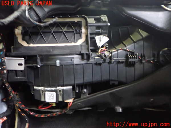 2UPJ-9232986081]アウディ・A5 カブリオレ(8FCALF)エバポレーター1 中古_4