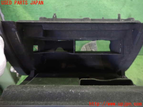 2UPJ-9232987516]アウディ・A5 カブリオレ(8FCALF)グローブボックス1 中古_2