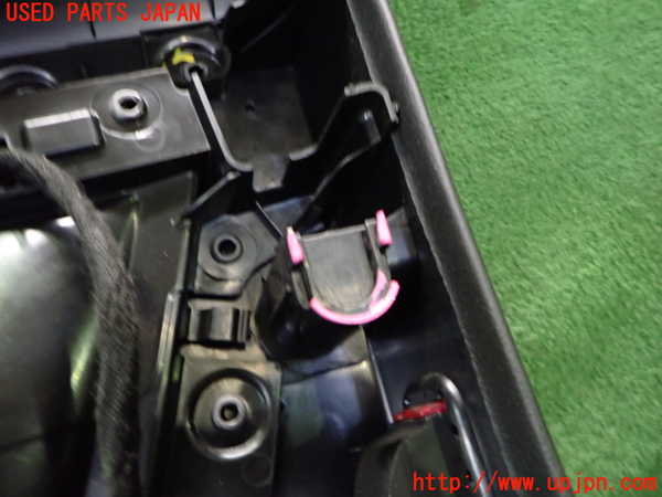 2UPJ-9232981264]アウディ・A5 カブリオレ(8FCALF)左前ドア内張り 中古_4
