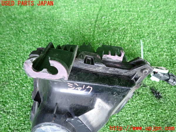 2UPJ-9232991180]レクサス・RC300h(AVC10)右フォグ (ジャンク品) 中古_2