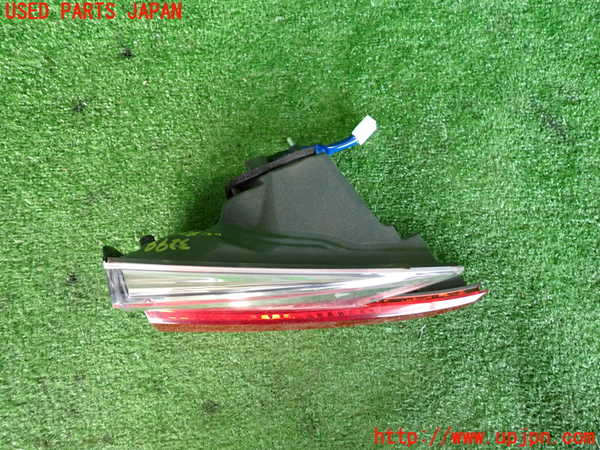 2UPJ-9232991552]レクサス・RC300h(AVC10)左リアフィニッシャー 中古_2
