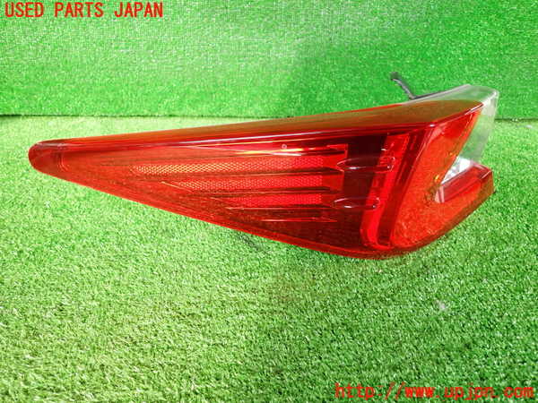 2UPJ-9232991536]レクサス・RC300h(AVC10)左テールランプ 中古_2