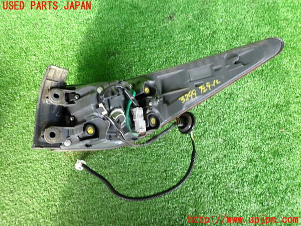 2UPJ-9232991536]レクサス・RC300h(AVC10)左テールランプ 中古_3