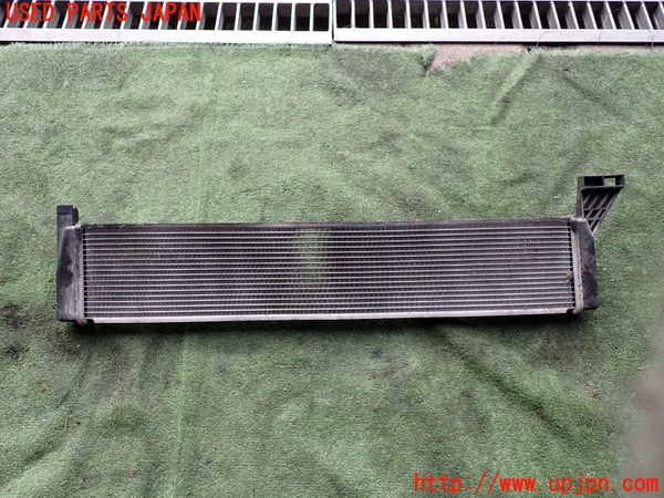 2UPJ-9232992322]レクサス・RC300h(AVC10)ラジエーター2 中古_4