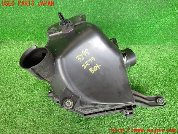 2UPJ-9232992560]レクサス・RC300h(AVC10)エアクリーナーボックス 中古_2