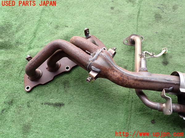 2UPJ-9232992661]レクサス・RC300h(AVC10)触媒1 中古_3