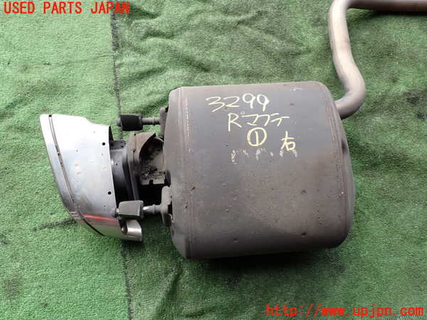 2UPJ-9232992671]レクサス・RC300h(AVC10)リアマフラー1 中古_2