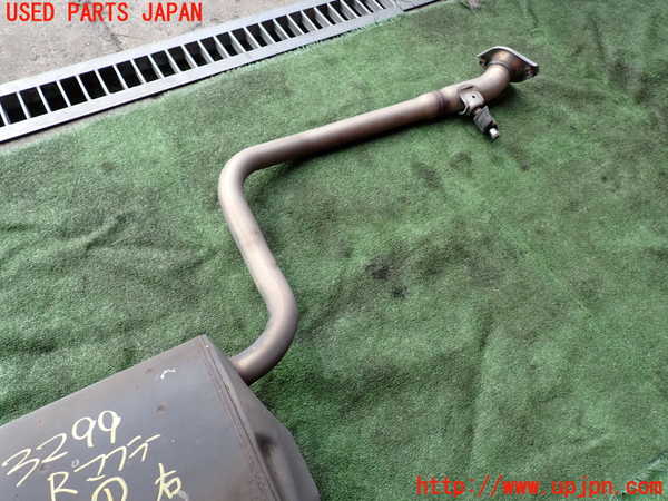 2UPJ-9232992671]レクサス・RC300h(AVC10)リアマフラー1 中古_3