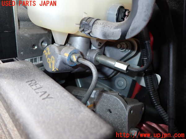 2UPJ-9232994050]レクサス・RC300h(AVC10)ブレーキマスターシリンダー 中古_2
