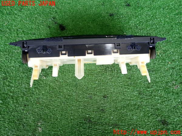 2UPJ-9232996066]レクサス・RC300h(AVC10)エアコンスイッチ1 中古_3