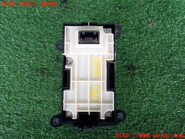 2UPJ-9232996308]レクサス・RC300h(AVC10)スイッチ3 (EV MODE) 中古_2