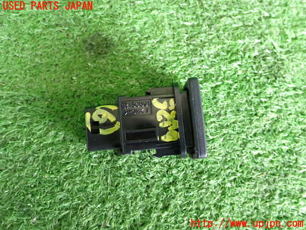 2UPJ-9232996311]レクサス・RC300h(AVC10)スイッチ6 (BSM) 中古_2