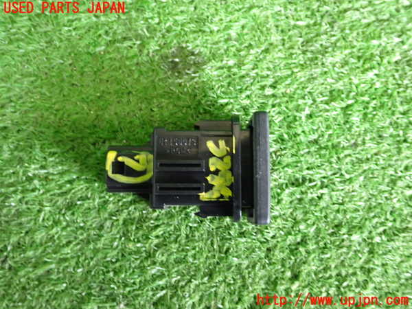 2UPJ-9232996312]レクサス・RC300h(AVC10)スイッチ7 (ソナー) 中古_2