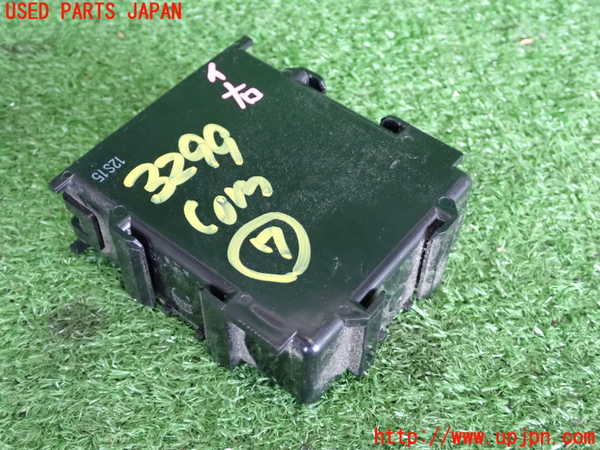 2UPJ-9232996152]レクサス・RC300h(AVC10)コンピューター7 中古_2