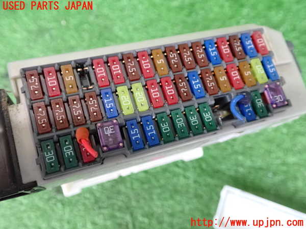 2UPJ-9232996742]レクサス・RC300h(AVC10)ヒューズボックス2 中古_4
