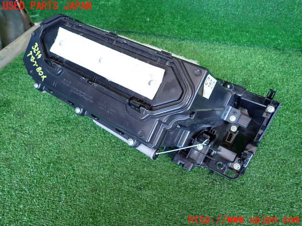 2UPJ-9232997516]レクサス・RC300h(AVC10)グローブボックス1 中古_3