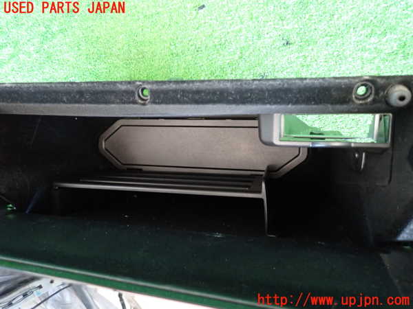 2UPJ-9232997516]レクサス・RC300h(AVC10)グローブボックス1 中古_5