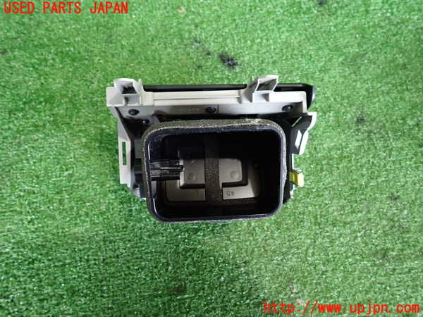 2UPJ-9232997526]レクサス・RC300h(AVC10)エアコン吹き出し口1 (右) 中古_3