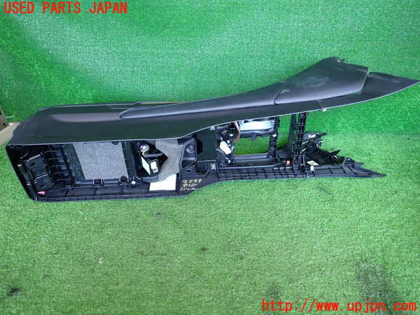 2UPJ-9232997540]レクサス・RC300h(AVC10)センターコンソール 中古_5