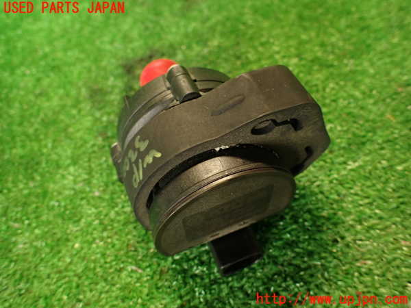 2UPJ-9233002110]ベンツ CLS350(218359)(218)ウォーターポンプ 中古_2