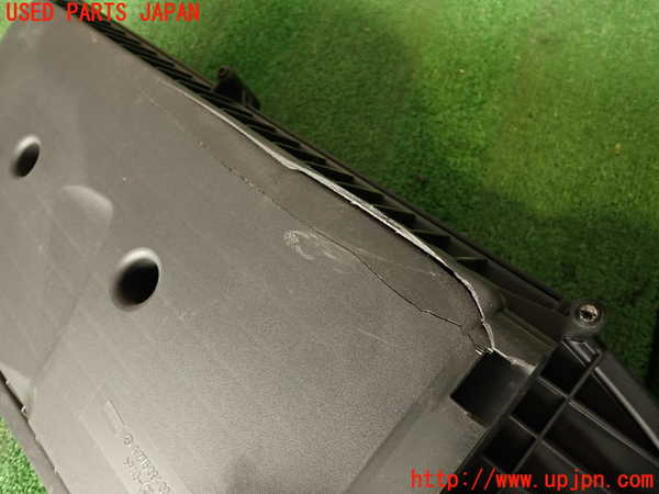 2UPJ-9233002560]ベンツ CLS350(218359)(218)エアクリーナーボックス (ジャンク品) 中古_2