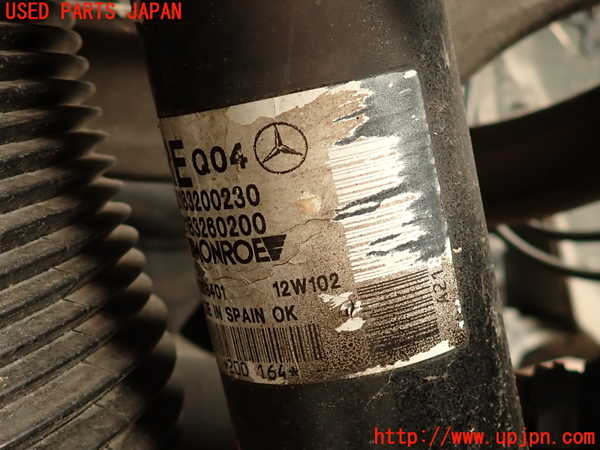 2UPJ-9233005070]ベンツ CLS350(218359)(218)右リアショックアブソーバー 中古_2