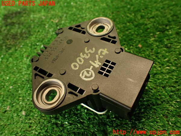 2UPJ-9233006382]ベンツ CLS350(218359)(218)センサー2 中古_2