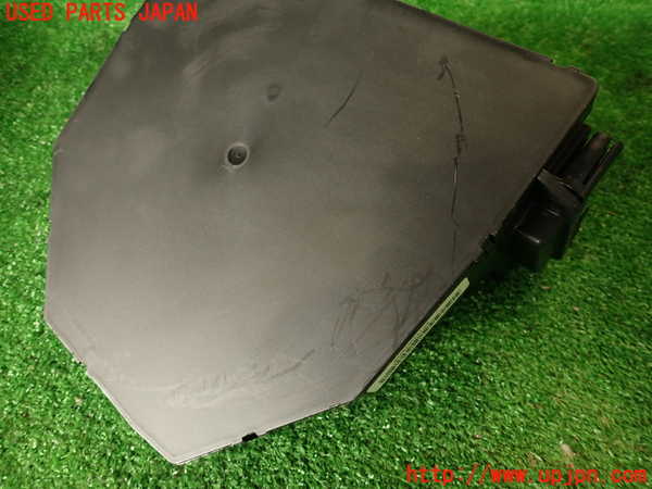2UPJ-9233006741]ベンツ CLS350(218359)(218)ヒューズボックス1 中古_3