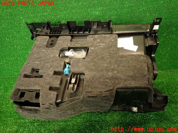 2UPJ-9233007516]ベンツ CLS350(218359)(218)グローブボックス1 中古_4