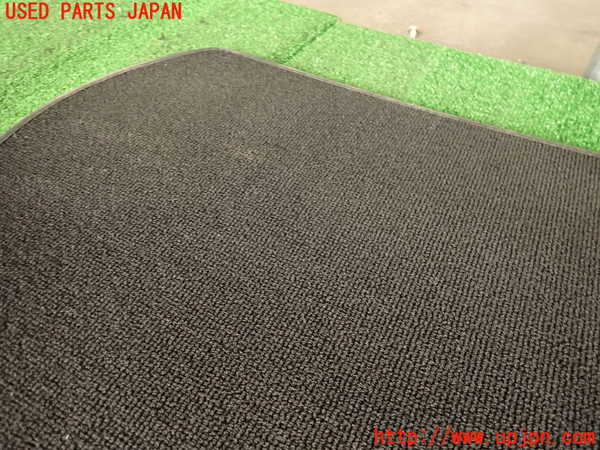 2UPJ-9233007800]ベンツ CLS350(218359)(218)フロアマット 中古_3