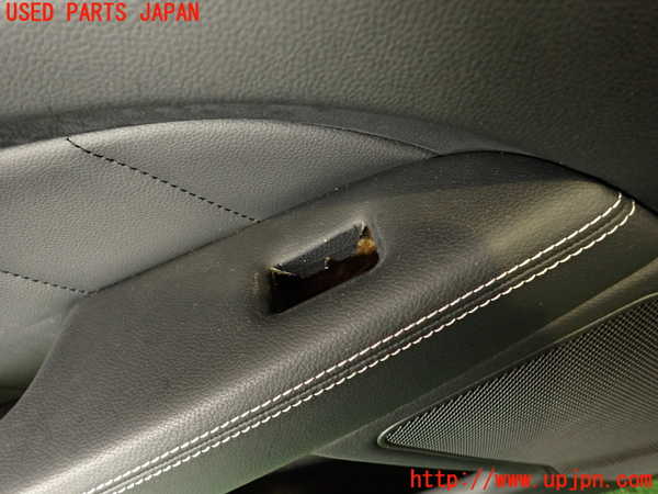 2UPJ-9233001264]ベンツ CLS350(218359)(218)左前ドア内張り 中古_2