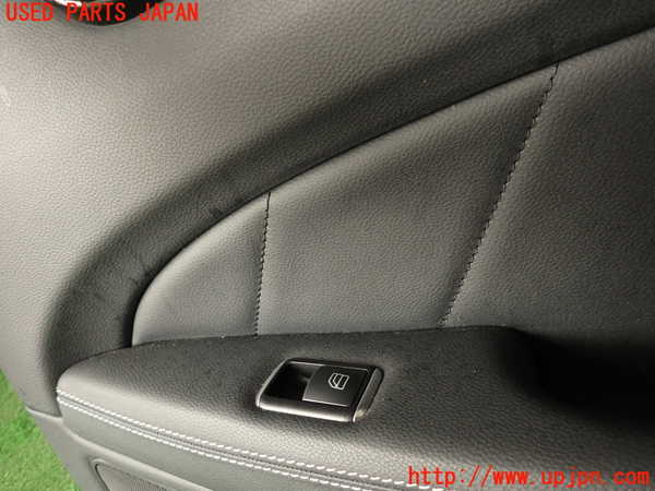 2UPJ-9233001294]ベンツ CLS350(218359)(218)右後ドア内張り 中古_2