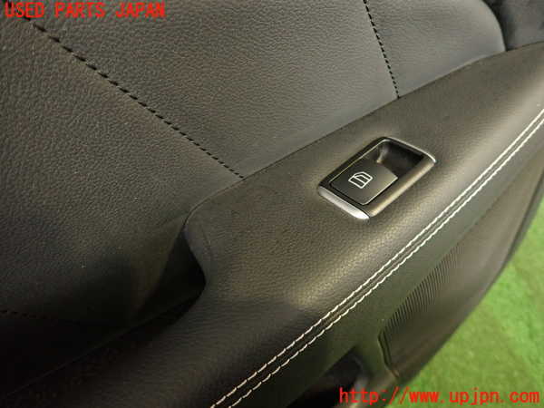 2UPJ-9233001324]ベンツ CLS350(218359)(218)左後ドア内張り 中古_2
