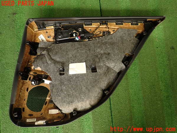 2UPJ-9233001324]ベンツ CLS350(218359)(218)左後ドア内張り 中古_5