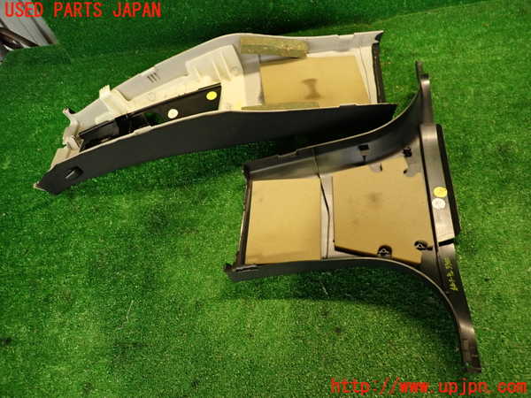 2UPJ-9233007665]ベンツ CLS350(218359)(218)右センターピラートリム 中古_5
