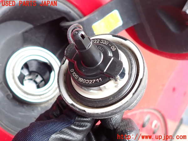 2UPJ-9233011690]BMW ミニ(MINI)クーパー F56(XR15M)フューエルリッド 中古_3