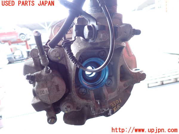 2UPJ-9233014290]BMW ミニ(MINI)クーパー F56(XR15M)右フロントナックルハブ 中古_2